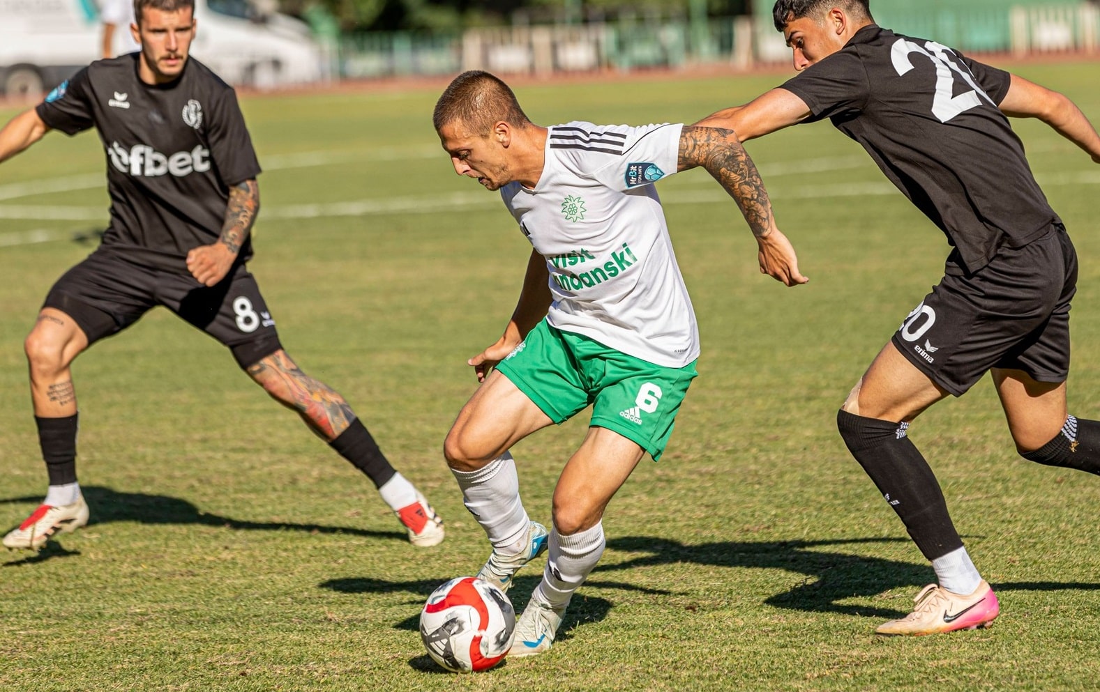 Двама играчи наказани и един контузен преди мача с Миньор (Перник)