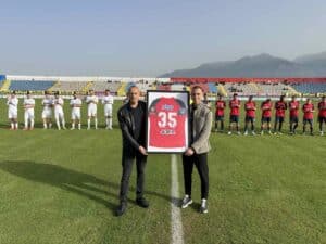 Футболната кариера на Мартин Кавдански приключи официално