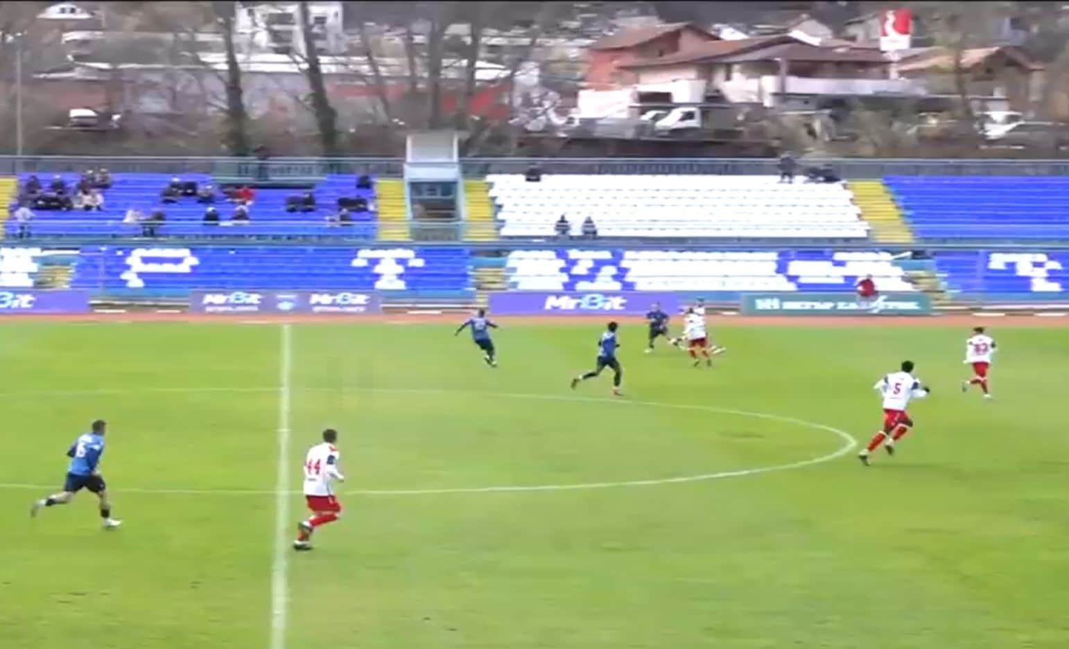 Марек завърши годината с поражение в Своге