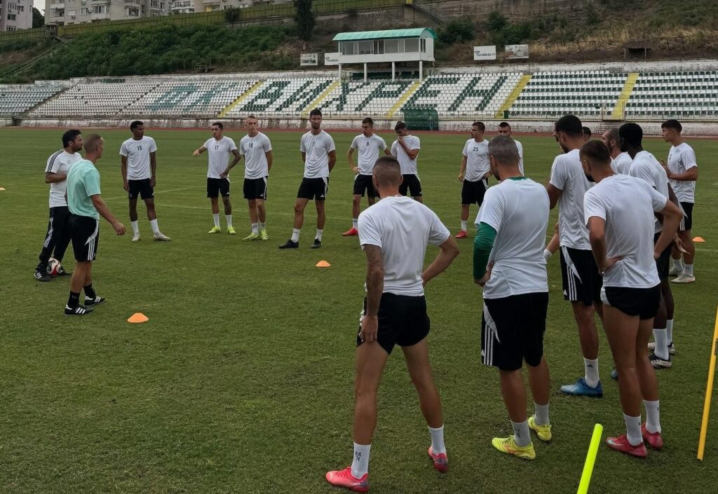 Вихрен приема дублиращия отбор на ЦСКА в контролна среща във Вълково