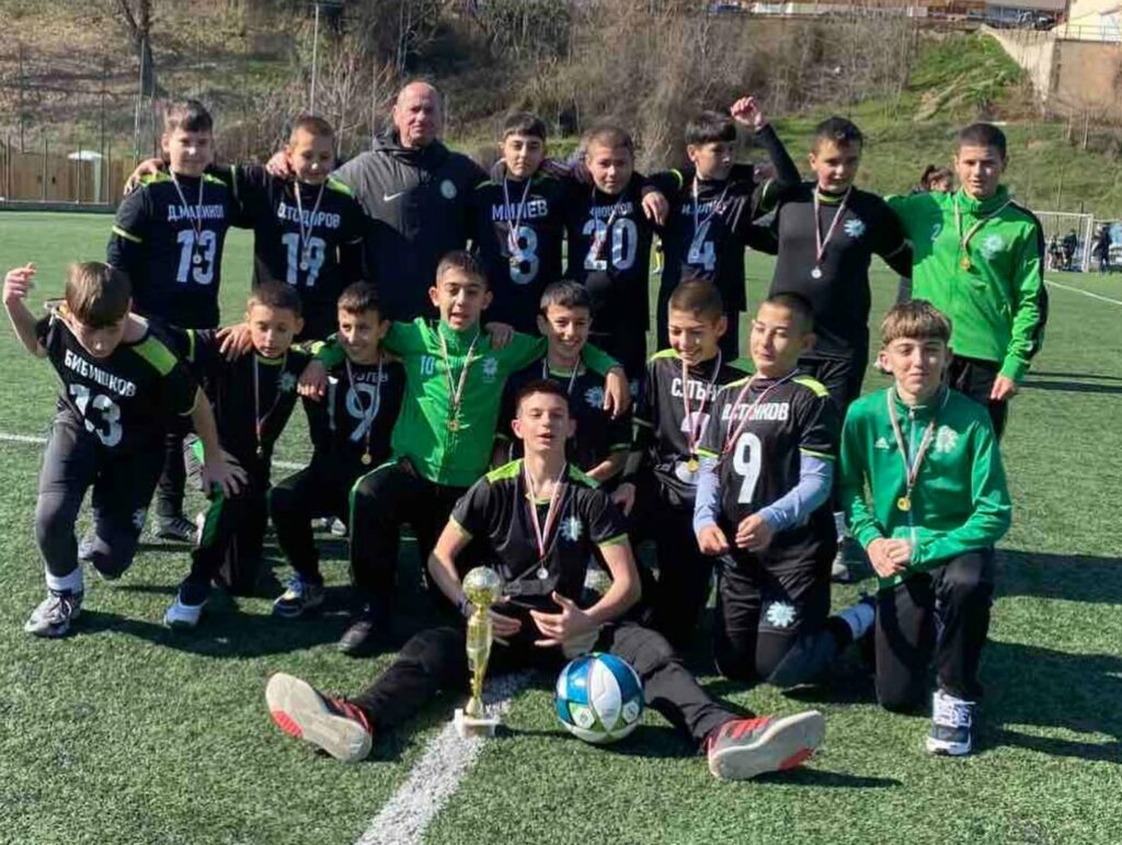 Отборите на Академия Вихрен с отлични класирания на турнира „Сандански Къп”