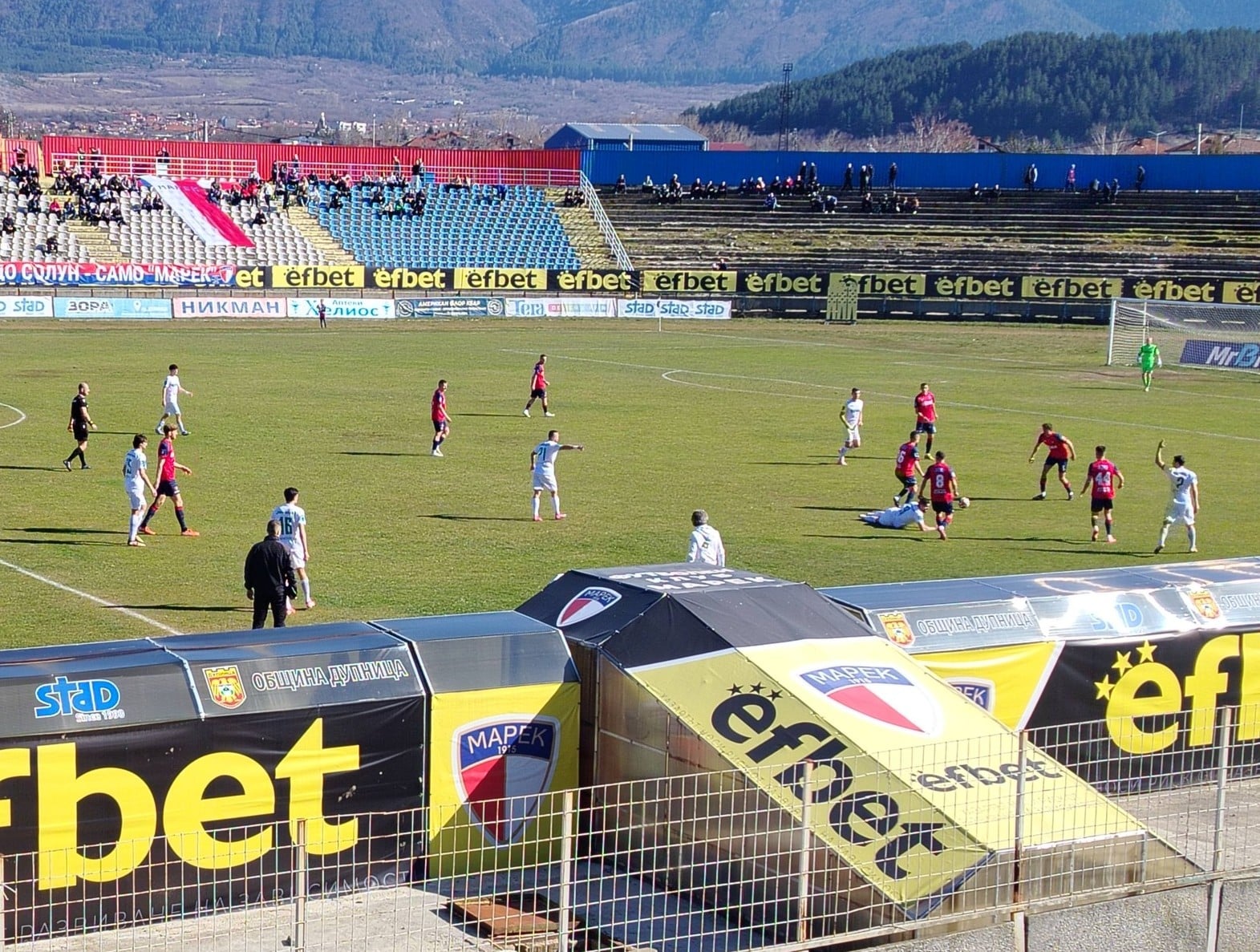 Янтра победи Марек