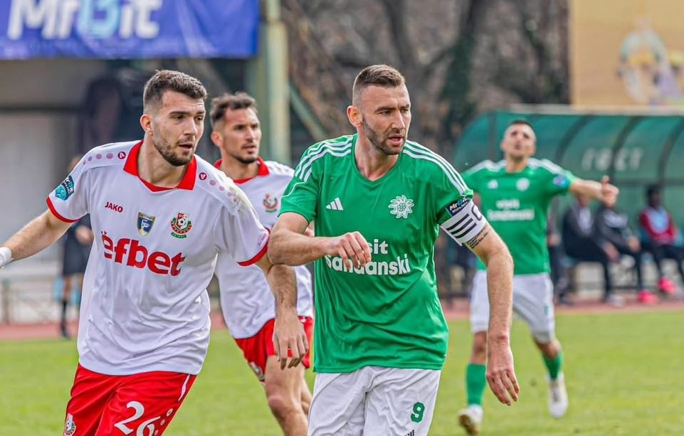 Вихрен записа първа домакинска загуба за сезона в 12-ия си двубой