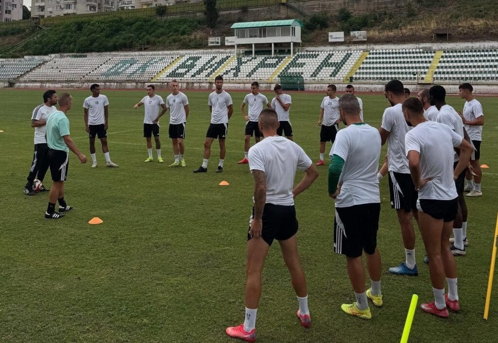 Програмата на Вихрен (Сандански) до края на сезона — дербито с Фратрия ще бъде излъчено пряко по телевизията